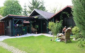 Frenk cottage